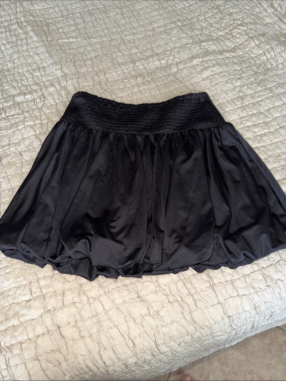 GLG  Good Luck Gem black STRECH waist band ballon skirt medium